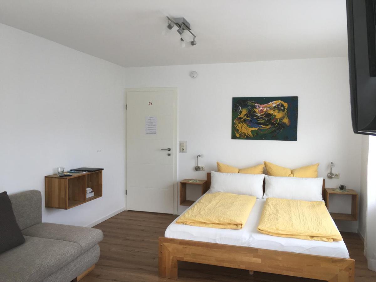 Gaestehaus Sommertal Mit Pool Im Garten, Eigener Parkplatz, 800M Zum Bodensee, 300M Zur Altstadt เมียร์สบวร์ก ภายนอก รูปภาพ