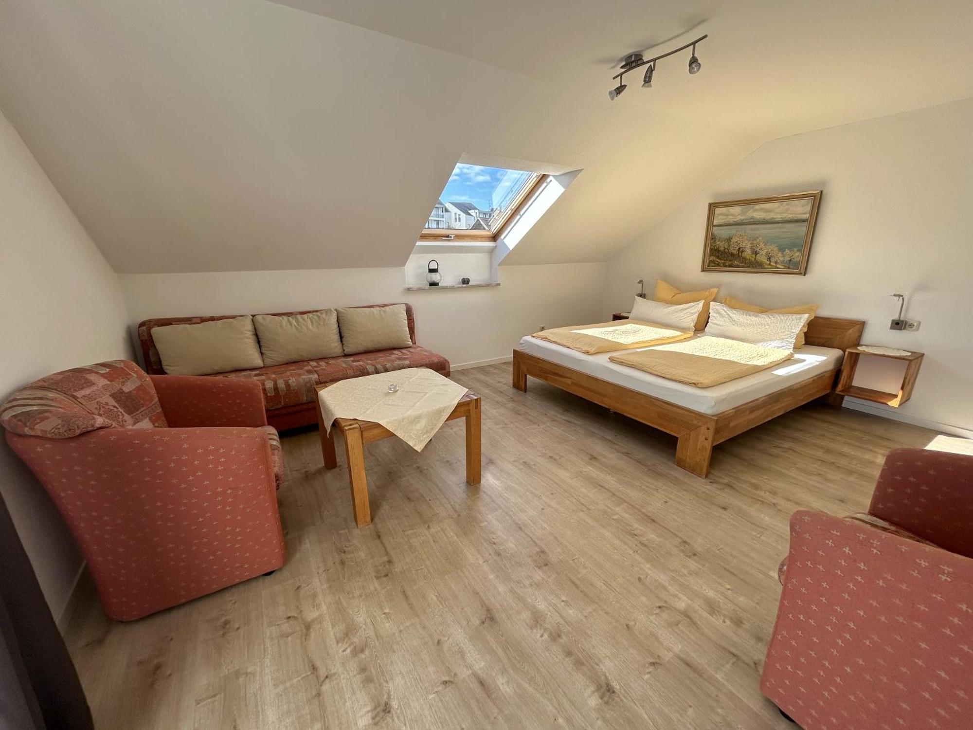 Gaestehaus Sommertal Mit Pool Im Garten, Eigener Parkplatz, 800M Zum Bodensee, 300M Zur Altstadt เมียร์สบวร์ก ภายนอก รูปภาพ