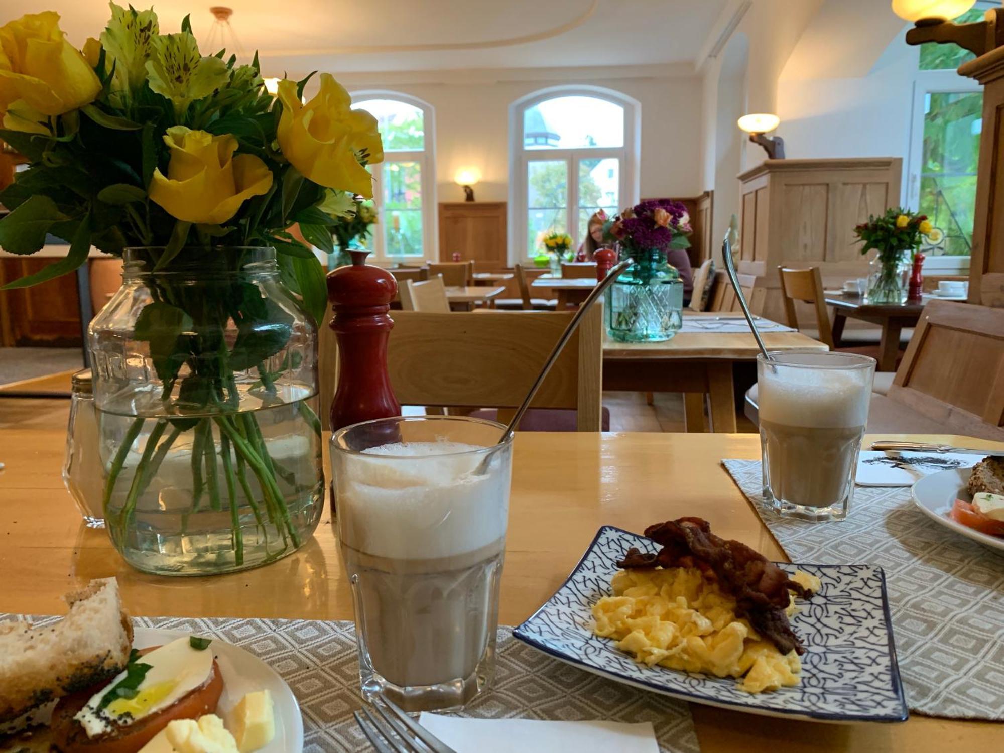 Gaestehaus Sommertal Mit Pool Im Garten, Eigener Parkplatz, 800M Zum Bodensee, 300M Zur Altstadt เมียร์สบวร์ก ห้อง รูปภาพ