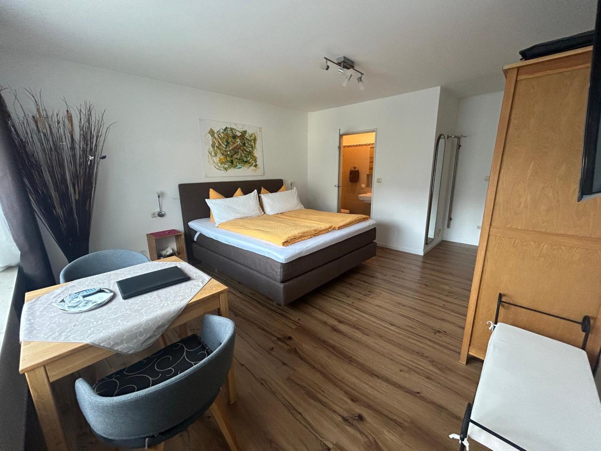 Gaestehaus Sommertal Mit Pool Im Garten, Eigener Parkplatz, 800M Zum Bodensee, 300M Zur Altstadt เมียร์สบวร์ก ภายนอก รูปภาพ