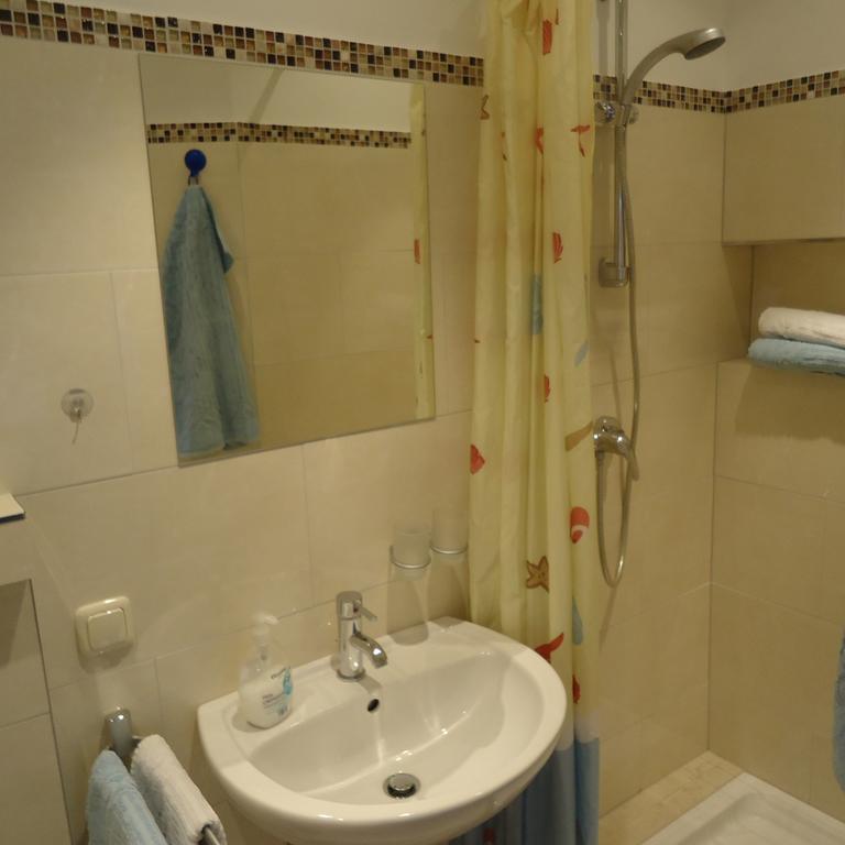 Gaestehaus Sommertal Mit Pool Im Garten, Eigener Parkplatz, 800M Zum Bodensee, 300M Zur Altstadt เมียร์สบวร์ก ภายนอก รูปภาพ
